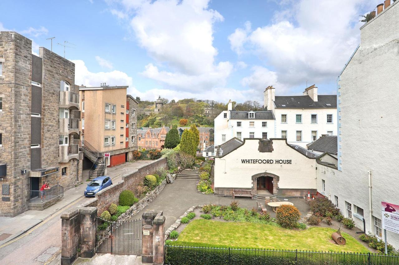 Joivy Contemporary Royal Mile Apartment With Balcony EDI Eksteriør billede