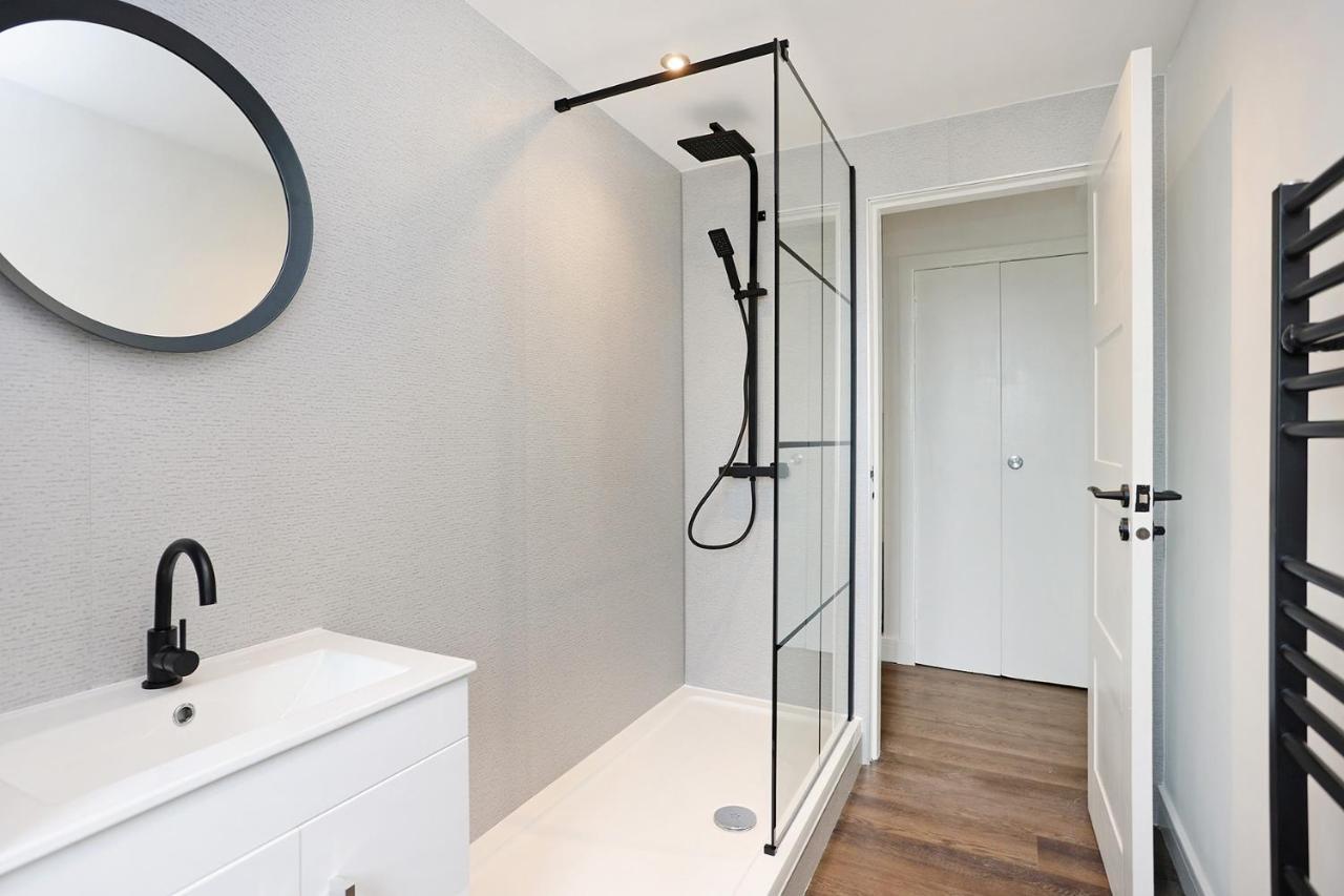 Joivy Contemporary Royal Mile Apartment With Balcony EDI Eksteriør billede