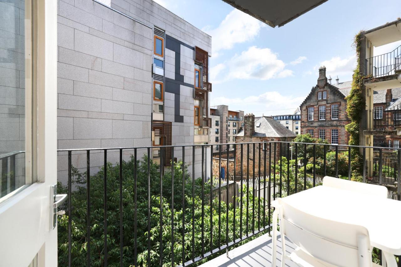 Joivy Contemporary Royal Mile Apartment With Balcony EDI Eksteriør billede